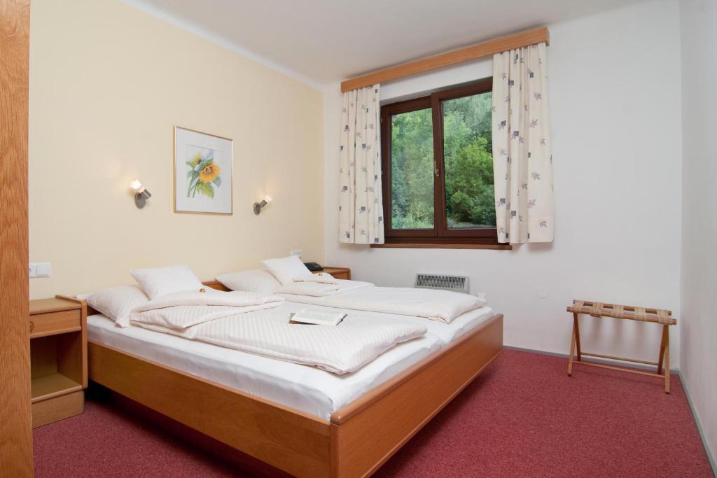 Aparthotel Schuetzenhof à Sattendorf Chambre photo